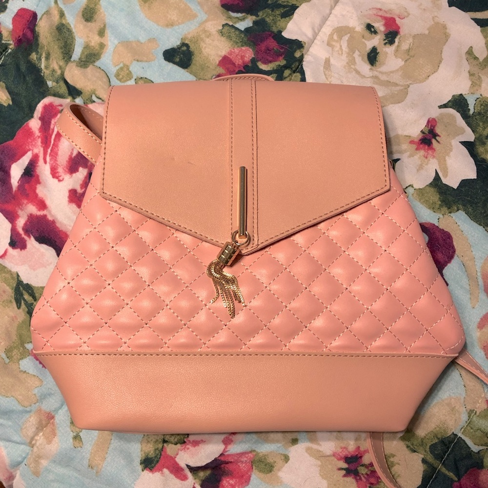 Medium backpack purse 💕